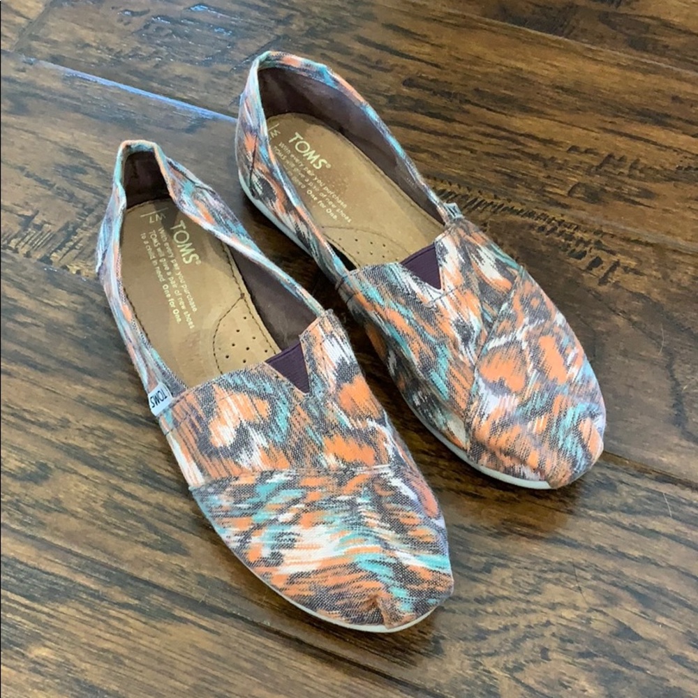 Toms